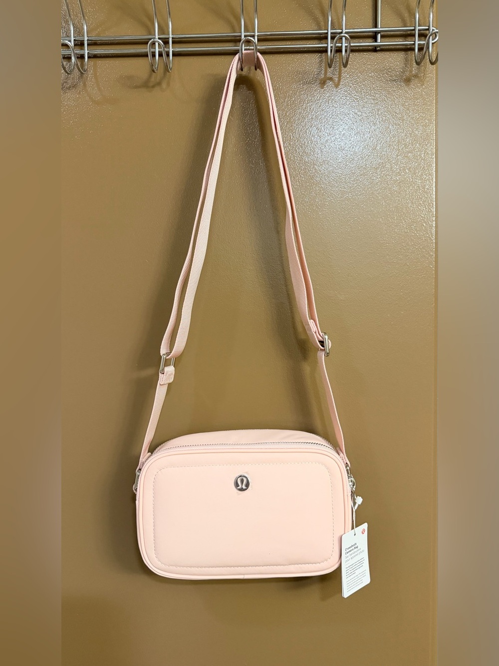 lululemon athletica crossbody camera bag 2L in Flush Pink BNWT